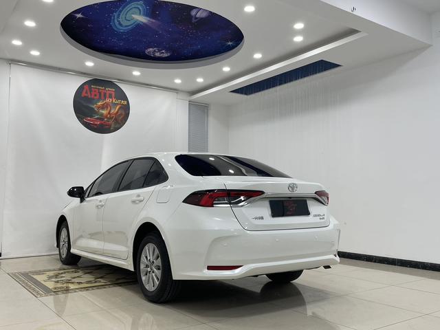 Toyota Corolla 2022, фото 16