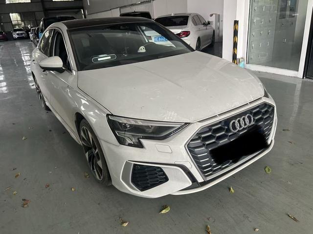 Audi A3 2022, фото 3