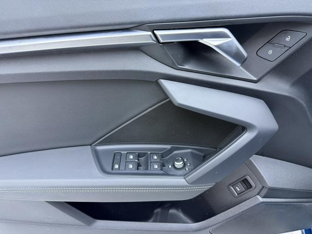 Audi A3 2023, фото 8