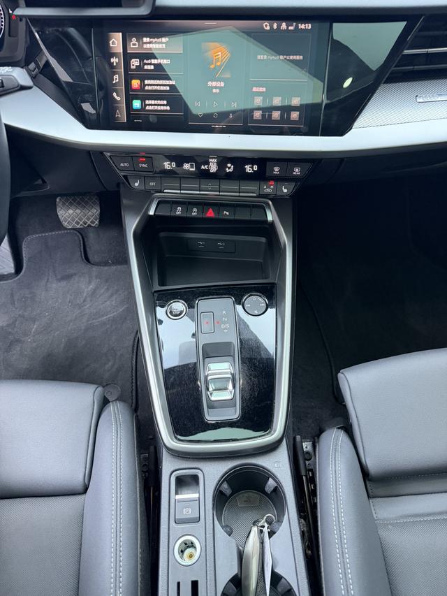 Audi A3 2023, фото 12
