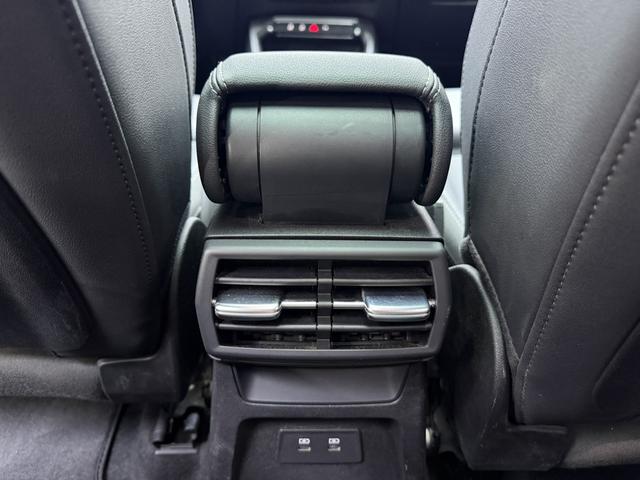 Audi A3 2023, фото 17