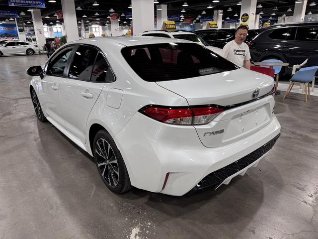 Toyota Corolla 2021, фото 7