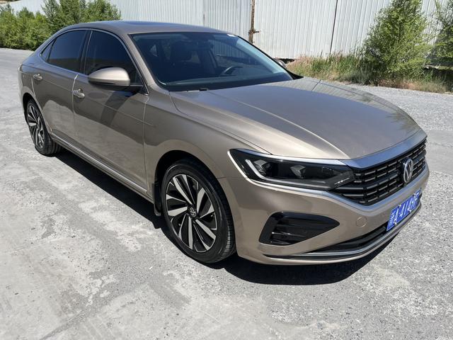 Volkswagen Passat 2022, фото 3