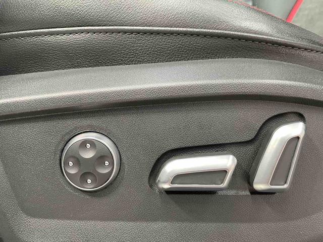 Audi Q2L 2022, фото 17
