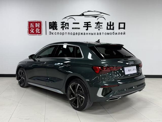 Audi A3 2023, фото 4