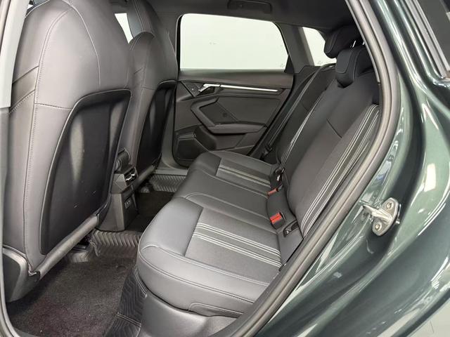 Audi A3 2023, фото 13