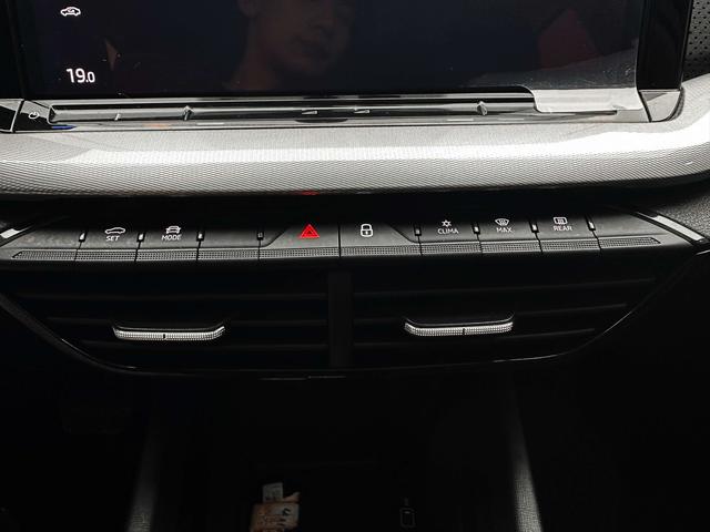 Skoda Octavia 2021, фото 15
