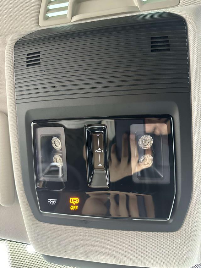 Skoda Octavia 2023, фото 17