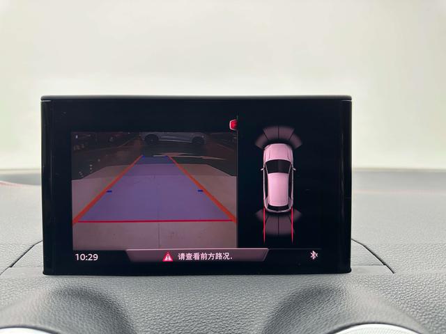 Audi Q2L 2022, фото 14