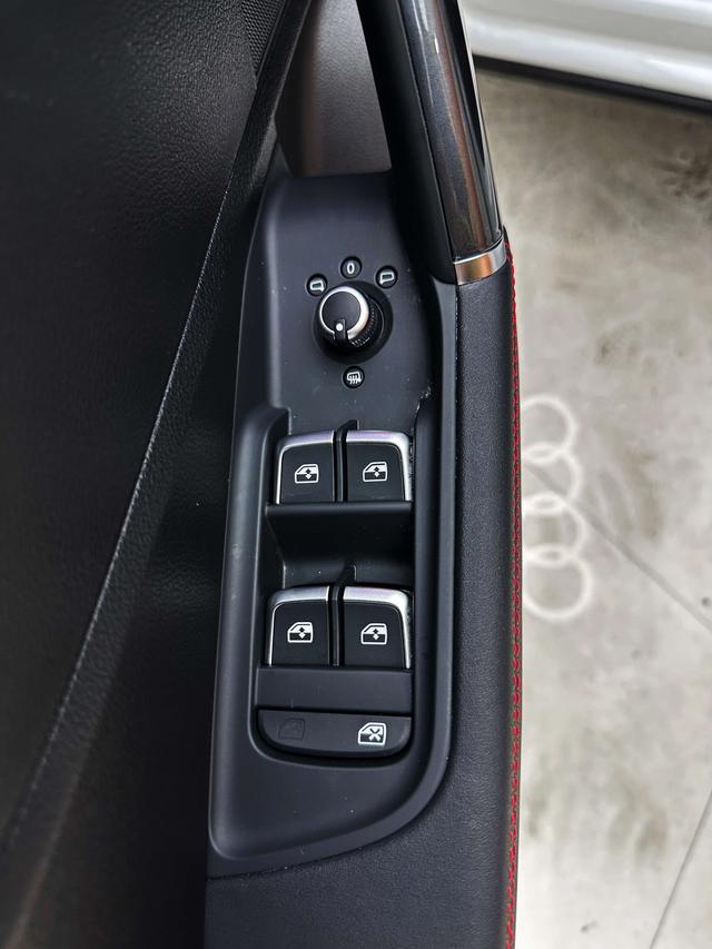 Audi Q2L 2022, фото 16