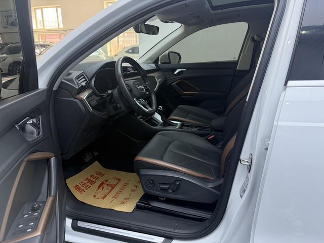 Audi Q3 2021, фото 7