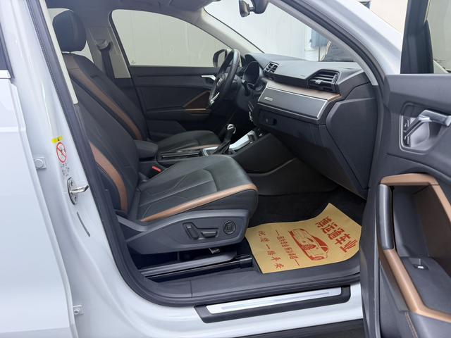 Audi Q3 2021, фото 8