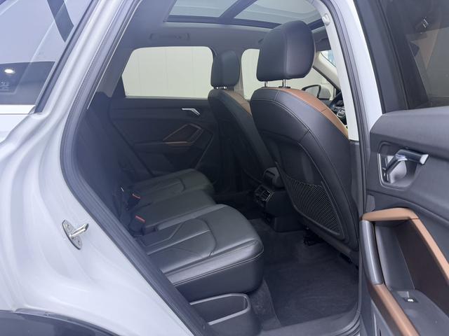 Audi Q3 2021, фото 10