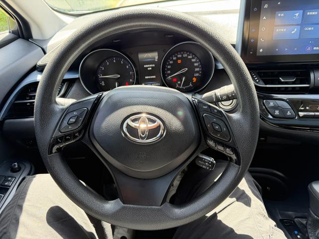 Toyota C-HR 2022, фото 14