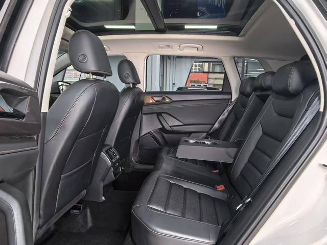 Volkswagen Tayron 2022, фото 9