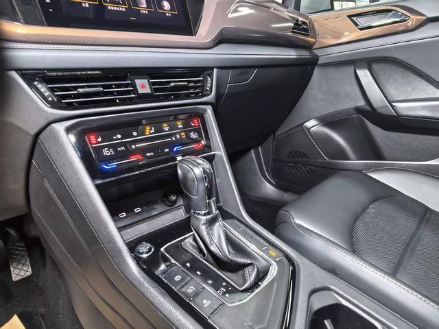 Volkswagen Tayron 2022, фото 17