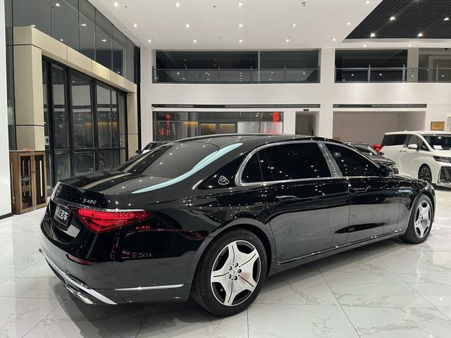 Mercedes-Benz Maybach S-Class 2024, фото 12