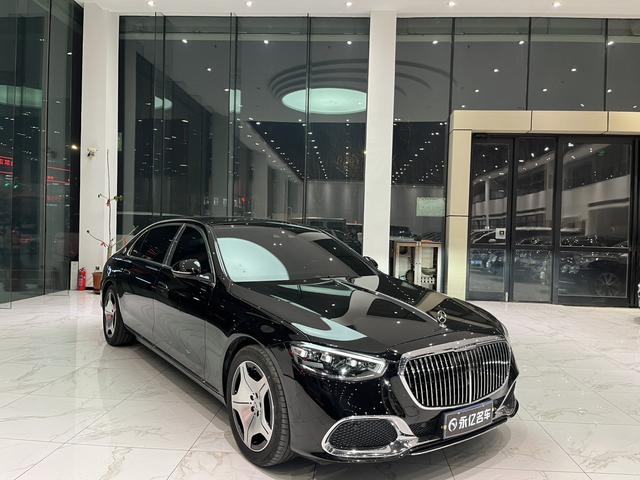Mercedes-Benz Maybach S-Class 2024, фото 14
