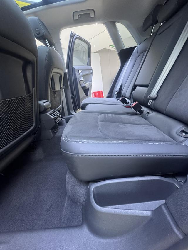 Audi Q3 2023, фото 15