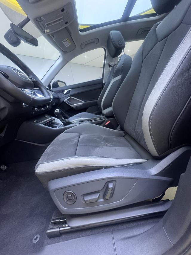 Audi Q3 2023, фото 16