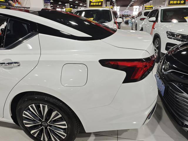 Nissan Teana 2025, фото 13