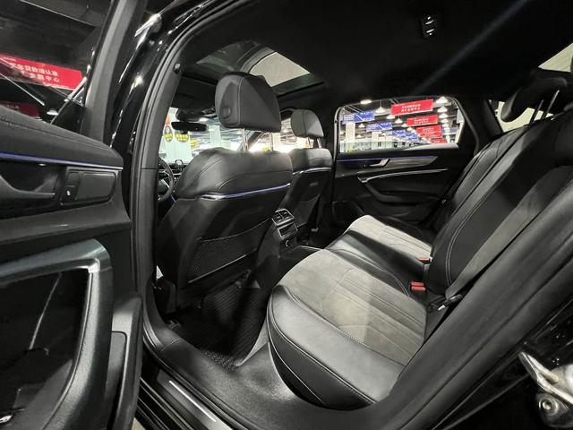 Audi A6L 2022, фото 5