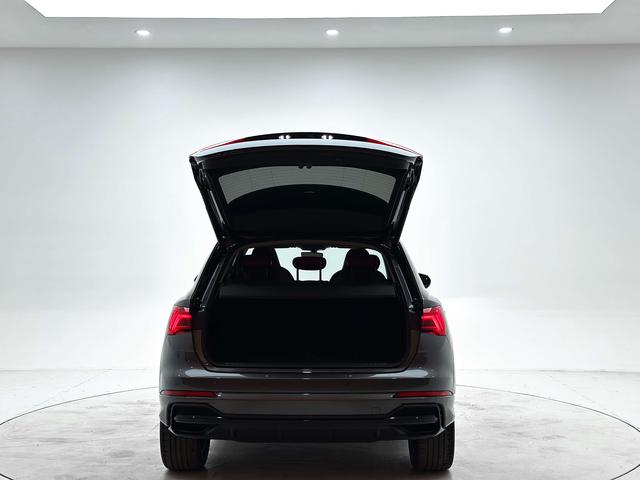 Audi Q3 2021, фото 8