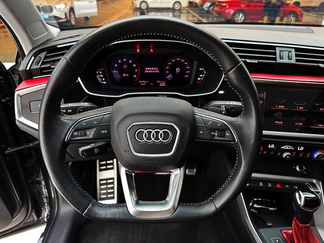 Audi Q3 2021, фото 11