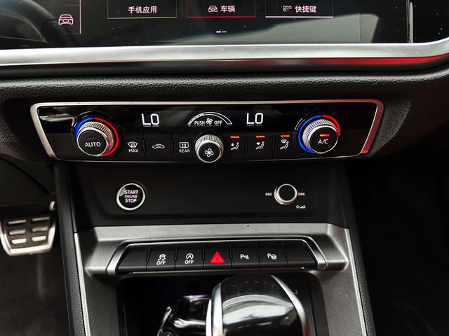 Audi Q3 2021, фото 15