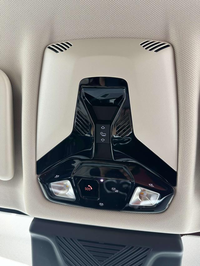 BMW X1 2023, фото 17