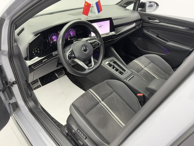Volkswagen Golf 2023, фото 16
