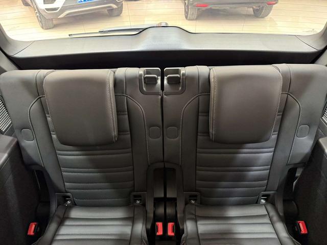Volkswagen Tuan L 2022, фото 16