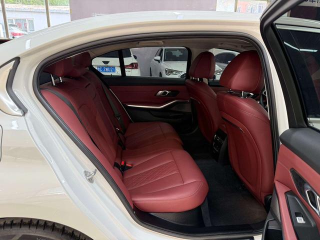 BMW 3 2023, фото 14
