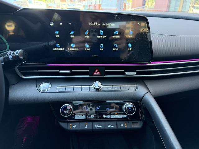 Hyundai Elantra 2023, фото 14