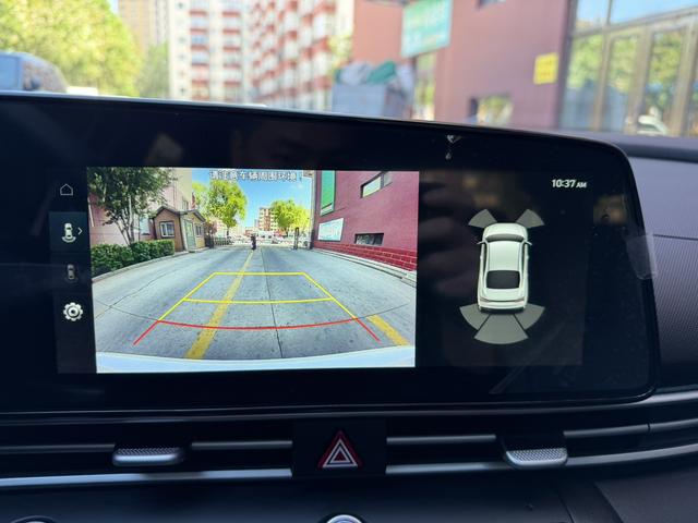 Hyundai Elantra 2023, фото 15