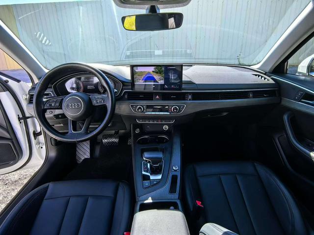 Audi A4L 2022, фото 5