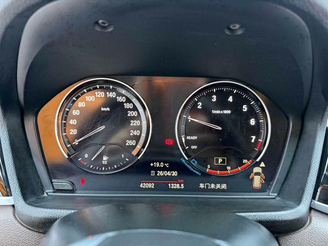 BMW X1 2022, фото 8