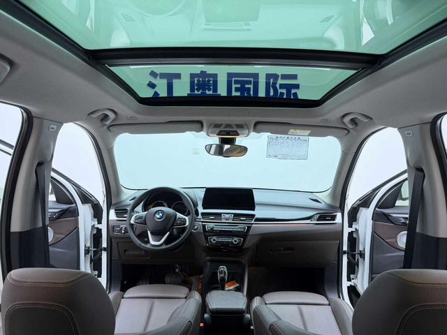 BMW X1 2022, фото 16