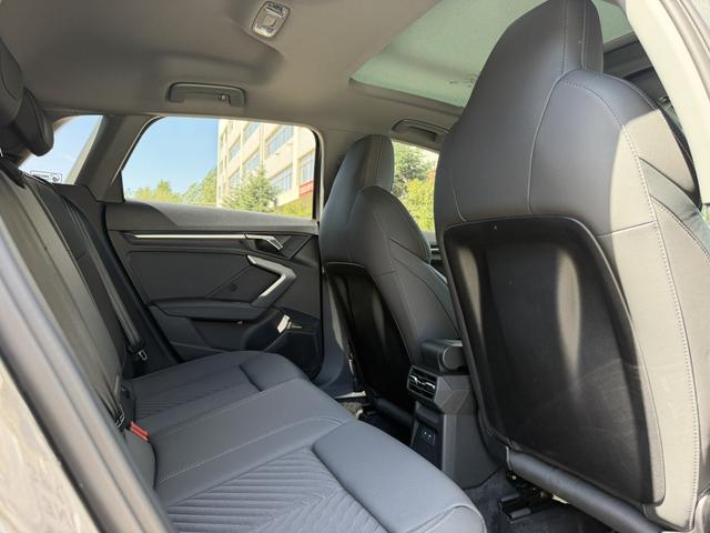 Audi A3 2023, фото 15
