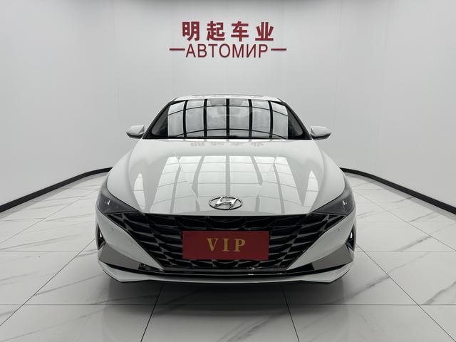 Hyundai Elantra 2022, фото 2