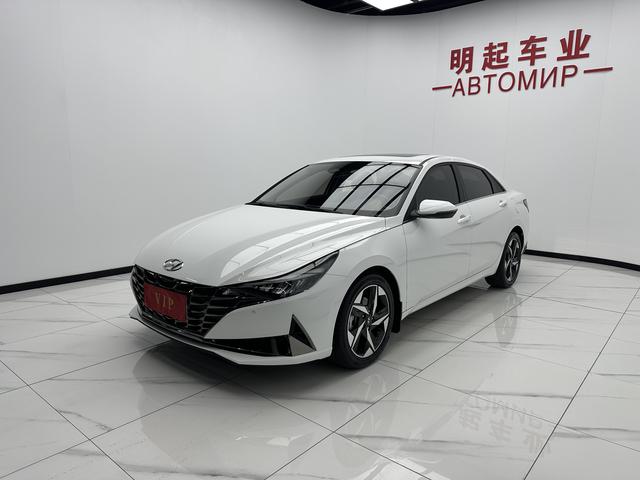 Hyundai Elantra 2022, фото 4
