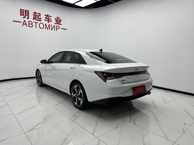 Hyundai Elantra 2022, фото 8