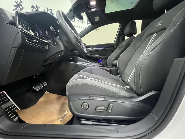 Volkswagen Golf 2021, фото 15