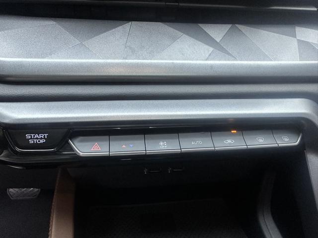 Geely Emgrand X6 2021, фото 16