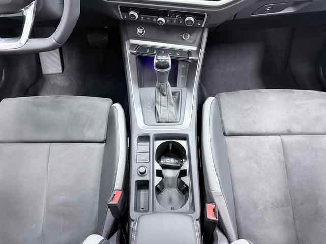 Audi Q3 2022, фото 16