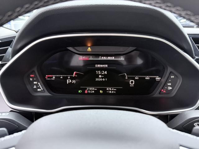 Audi Q3 2022, фото 17