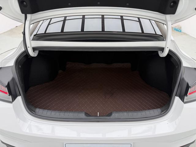 Hyundai Elantra 2022, фото 14