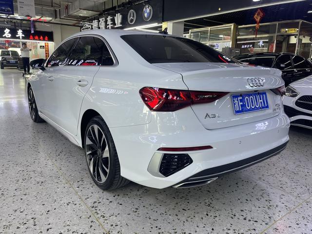 Audi A3 2023, фото 4