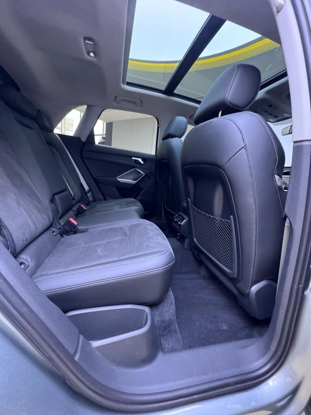 Audi Q3 2023, фото 16