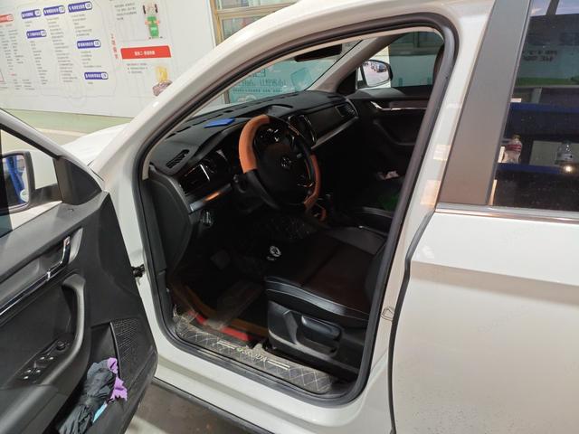 Skoda Kamik 2023, фото 8